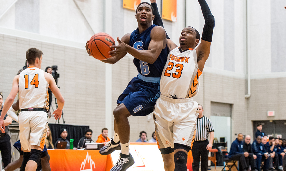 Men's basketball suffers setback against Mohawk