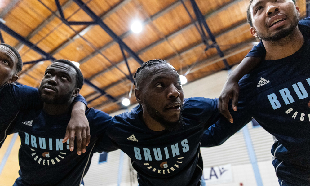Men's basketball take two against Sault for 11-0 month of October