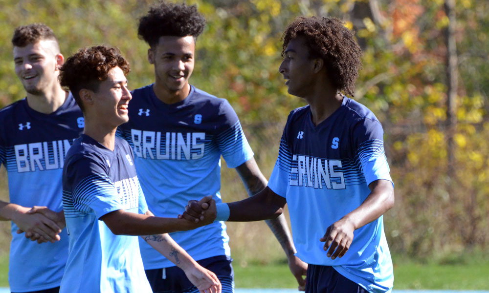 Men's soccer advance to quarter-final with playoff win over Centennial