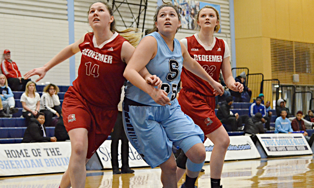 Women's basketball stumble in loss to Redeemer