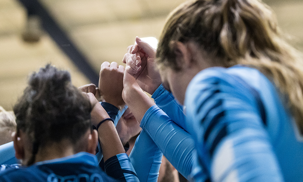 Women's volleyball drops 2nd half opener to Humber
