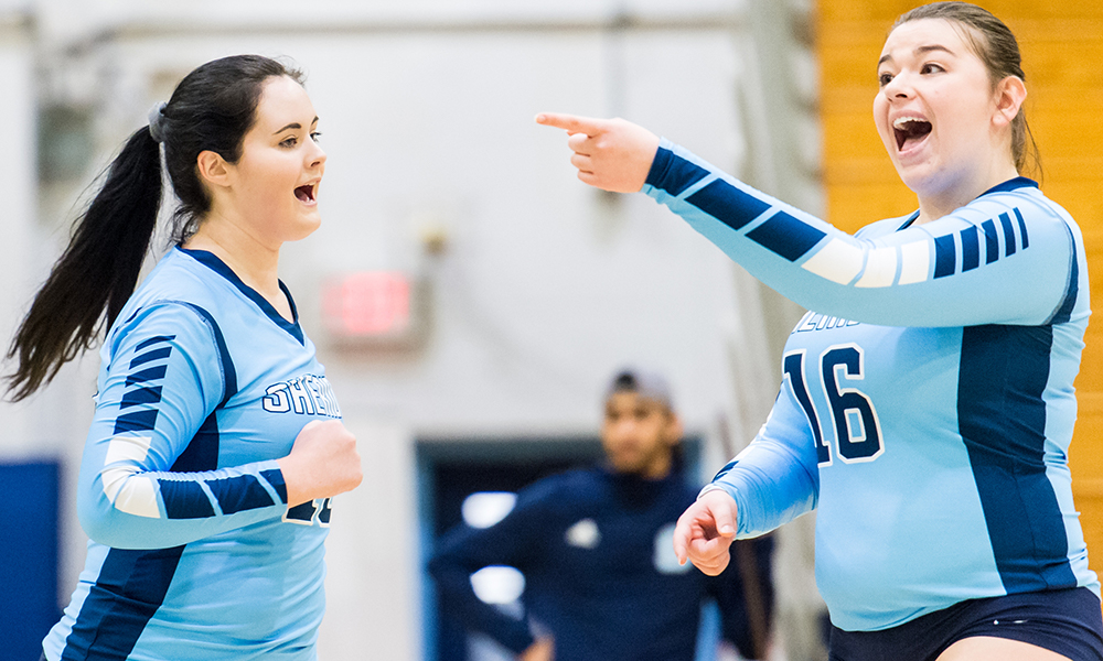 Women's volleyball battles back in 5-set victory
